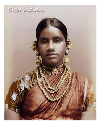 Studio portrait of Three Girls Wearing Jewellery - Madras (Chennai), Tamil Nadu (India) in the 1870s.