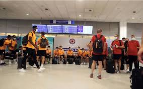 Galatasaray futbol takımı, olympiakos ile oynayacağı özel maç için bugün saat 16.30'da özel bir uçuşla atina'ya hareket galatasaray'ın olympiakos maçı kamp kadrosunda şu oyuncular yer alıyor Cjktrrkr4w6vcm