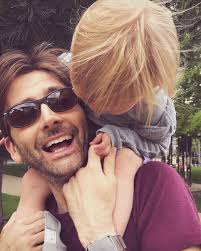 Georgia Tennant célèbre son 17e anniversaire de mariage avec son mari David  Tennant : "17 ans depuis qu'on est devenus nous. Je suis tellement soulagée  de pouvoir tout faire avec toi. Mon