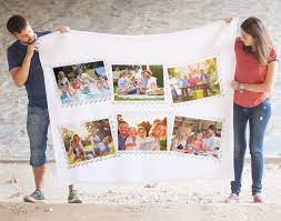 Fügen sie ihre lieblingsbilder, design oder text hinzu und gestalten sie ihre individuelle geschichte. Personalisierte Decke Mit Fotocollage Made In Gift