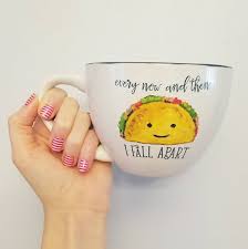 Erau 6 dragoni, o fata si restul baieti.fiecare aveau puterile lor ca orice dragon. Every Now And Then I Fall Apart Song