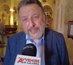 Ora di religione, l'intervista al prof-scrittore Franco Nembrini