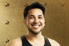 Derek Chavez's Instagram, Twitter & Facebook