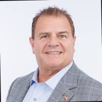 Bradley Redman's Instagram, Twitter & Facebook