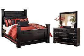 Though it's classic contemporary, it also right at home among vintage furnishings. Shay Queen Poster Bed With Dresser Mirror Ashley Furniture Homestore