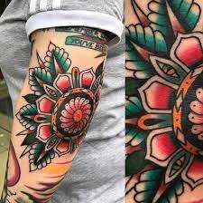 Tattoo Old School Flower American Traditional 35 Ideas Traditional Tattoo Elbow Traditional Tattoo Traditional Tattoo Sleeve