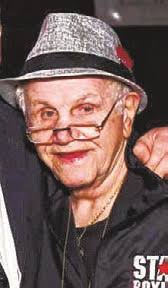 Shamrock proposal shocks parade goer