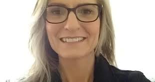 Cheryl Lynn Hess-Saliba and Larry D. Kump