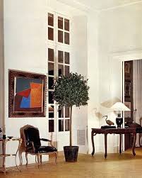 The London List Magazine On Instagram The Home Of Roger Vivier And Jacques Damas Quai D Orsay Paris A Serge Poliakoff Painting In A Sixteenth Century Ital In 2020