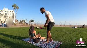 Sammmnextdoor and Melspirations - 2 slender yoga friends swap boyfriends  after class