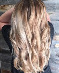 Strawberry blonde hair with dark underlayers if you are lucky enough to have long, healthy hair, sleep in some chunky rollers overnight for this fancy add some spice to your hair with caramel hair colors! 20 Sweetest Caramel Blonde Hair Color Ideas You Ll See This Year