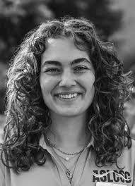 Elizabeth Mcgeorge's Instagram, Twitter & Facebook