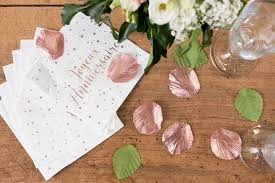 Rose fuchsia sachet d'1 pièce dimension : Serviette Cocktail Anniversaire Rose Gold Et Blanche R 5663