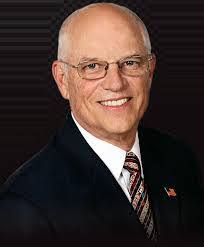 Richard Deering's Instagram, Twitter & Facebook