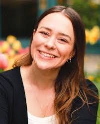 Julia Melvin's Instagram, Twitter & Facebook