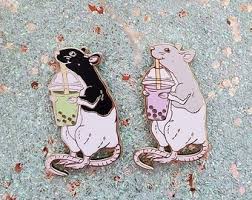 Pin de esmalte duro de rata de té Boba