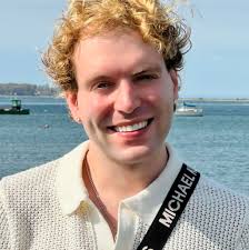 Thank you to Utah moms, Sophie Anderson, Alena Ericksen, and Jennifer Orten  for speaking at the WeCANact Liberty Conference! If you want a shirt like  the one that Sophie and Jennifer are