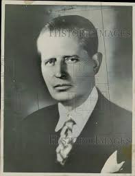 1937 Press Photo Joseph Schlitz Brewing company president Erwin C. Uihlein