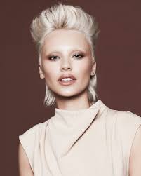 Molly Drummond's Instagram, Twitter & Facebook