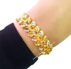 Rantai tangan emas aurora italia public gold dengan pelbagai pilihan anak emas charm sebagai fesyen barang kemas terbaru. Listing