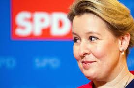 Plagiarism led to the downfalls of cabinet ministers in 2011 and 2013. Neue Parteichefin Der Berliner Sozialdemokraten Franziska Giffey Lokomotive Oder Last Fur Die Spd Politik Stuttgarter Zeitung