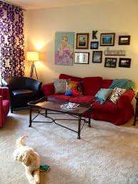 Chesterfields such as the maestro impart an elegant flair to a rustic/lodge room. Red Sofa Small Living Room Interior Red Sofa Living Room Red Couch Living Room Red Sofa Living
