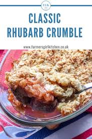 Classic Rhubarb Crumble In 2020 Rhubarb Crumble Rhubarb Crumble Recipes Sweet Sauce Recipes