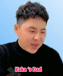 A lonely life and scarce food force Monkey Kaka to survive. #kaka  #kakamonkey #kakamissdad