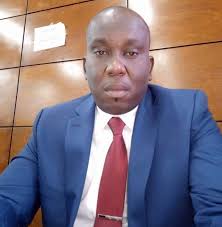 🎂🎂ANNIVERSAIRE DE L'ENFANT BILL À M'BATTO 🍾🥂🎂🍗🎂  ============================== 🎂🎂LA JOURNÉE DU DIMANCHE 04 OCTOBRE A ÉTÉ  MARQUÉS PAR LA CÉLÉBRATION D'UN AN DU #prince_khiliane alias  #BILL_BIS🥂🎂🍗🍾 🍾PARRAIN D'HONNEUR, L'HONORABLE ...