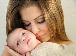 Estrelas fazem ensaio com seus filhos recém-nascidos. Confira!