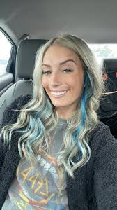 Happy Monday! I'm a laser artist The Beauty Icon Indy and want to be come  your new bestfriend! I do lashes and sprays as well as permanent jewelry  and hair tinsel! I'm