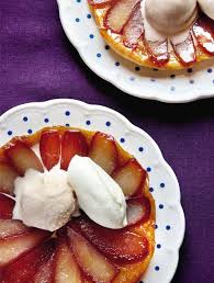 Delicious Poached Pears In White Wine And Healthy Too Recipe Pear Tarte Tatin Poached Pears Fall Recipes