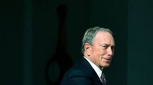 Ed koch a passé l'ensemble de sa vie à new york, de sa naissance dans le bronx en 1924 d'un couple d'immigrés. L Ex Maire De New York Michael Bloomberg Renonce A Se Presenter A La Maison Blanche L Express