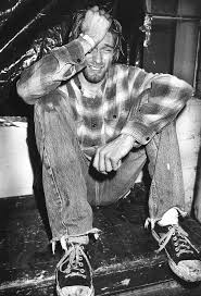Love Stoned The Photograph Of Kurt Cobain In Tears Has Been Extensively Published Tilton Watched Cobain Smash His Guit Kurt Cobain Nirvana Famous Musicians