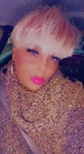 Pauline Boone's Instagram, Twitter & Facebook