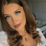 Alicia Gans's Instagram, Twitter & Facebook