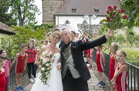 May 15, 2021 · am 14. Hochzeit In Echterdingen Ringer Weltmeister Frank Stabler Hat Seine Sandra Geheiratet Stuttgart Stuttgarter Nachrichten