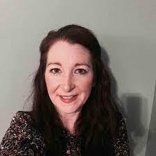 Miranda Layton's Instagram, Twitter & Facebook