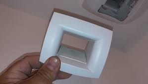 La ventilation mécanique contrôlée (vmc) assure un renouvellement constant de l'air du logement, en évacuant l'humidité et les principaux. Soucis Avec Bouches D Extraction D Air Avec Detecteur De Presence Le Blog Du Plombier