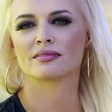 Und es scheint, als sei das bei töchterchen sophia auch nicht anders. Daniela Katzenberger Ich Hatte Einen Haaransatz Bis Zur Kniekehle Bunte De