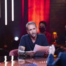 (2012) avec philippe caverivière comme auteur du texte. Philippe Caveriviere On Est En Direct 5 Choses A Savoir Sur Le Nouvel Humoriste De Laurent Ruquier Femme Actuelle Le Mag