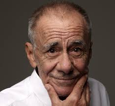 Compra vinili, cd e altro di roberto roberto vecchioni. Intervista Roberto Vecchioni Cosi Ho Imparato Che La Vita Non Va Osteggiata Ma Amata Domanipress