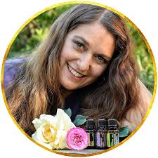 Practice: Wisdom from the Downward Dog (New Feminine Evolutionary): Ashley,  Jane, Archer, Shirley, Damara, Dana, DeAvilla, Nicole, Ritz, Steph,  Snodgrass, Marcy: 9781733740913: Amazon.com: Books