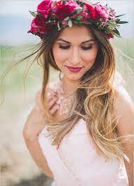 Comment Porter Mettre Couronne De Fleurs Coiffure Mariage Couronne De Fleurs Cheveux Couronne De Fleurs Mariage
