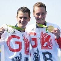 He is the only athlete to hold two olympic titles in the triathlon event, winning gold medals in the 2012 and 2016 olympic games and the only man to have won olympic gold whilst going into the event as favourite for the title. Buchen Sie Die Brownlee Brothers Fur Sprechen Und Auftritte Von Promotivate