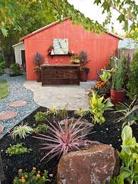 Matt Blashaw S Best Backyard Transformations Yard Crashers Backyard Hgtv Decorating