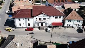 Apenas meia vinha, o que é estranho, diz mullin. Pensiunea Iliada Home Facebook