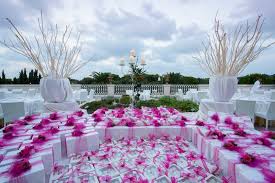 In perfect original style after a patient renovation project. San Tommaso Sala Ricevimenti Meeting