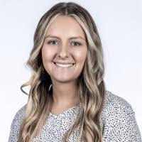 Caroline Bruner's Instagram, Twitter & Facebook