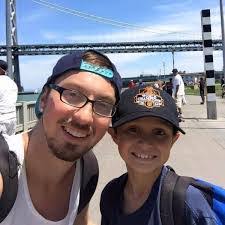 Jason Paniagua's Instagram, Twitter & Facebook